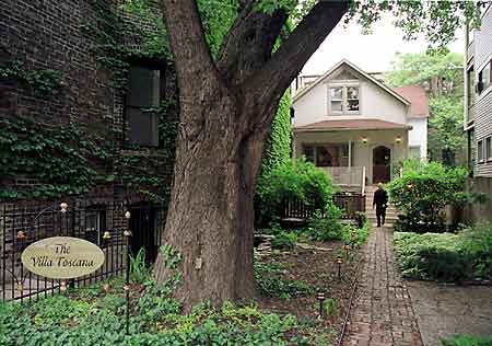 Villa Toscana, Chicago
